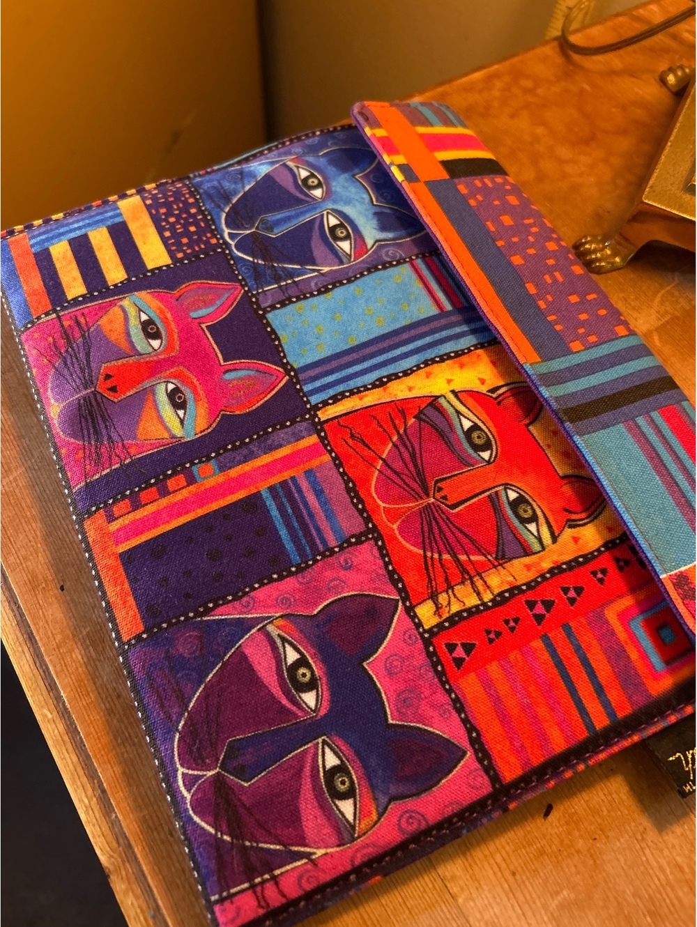Emilio Pucci Colorful Cat  clutch